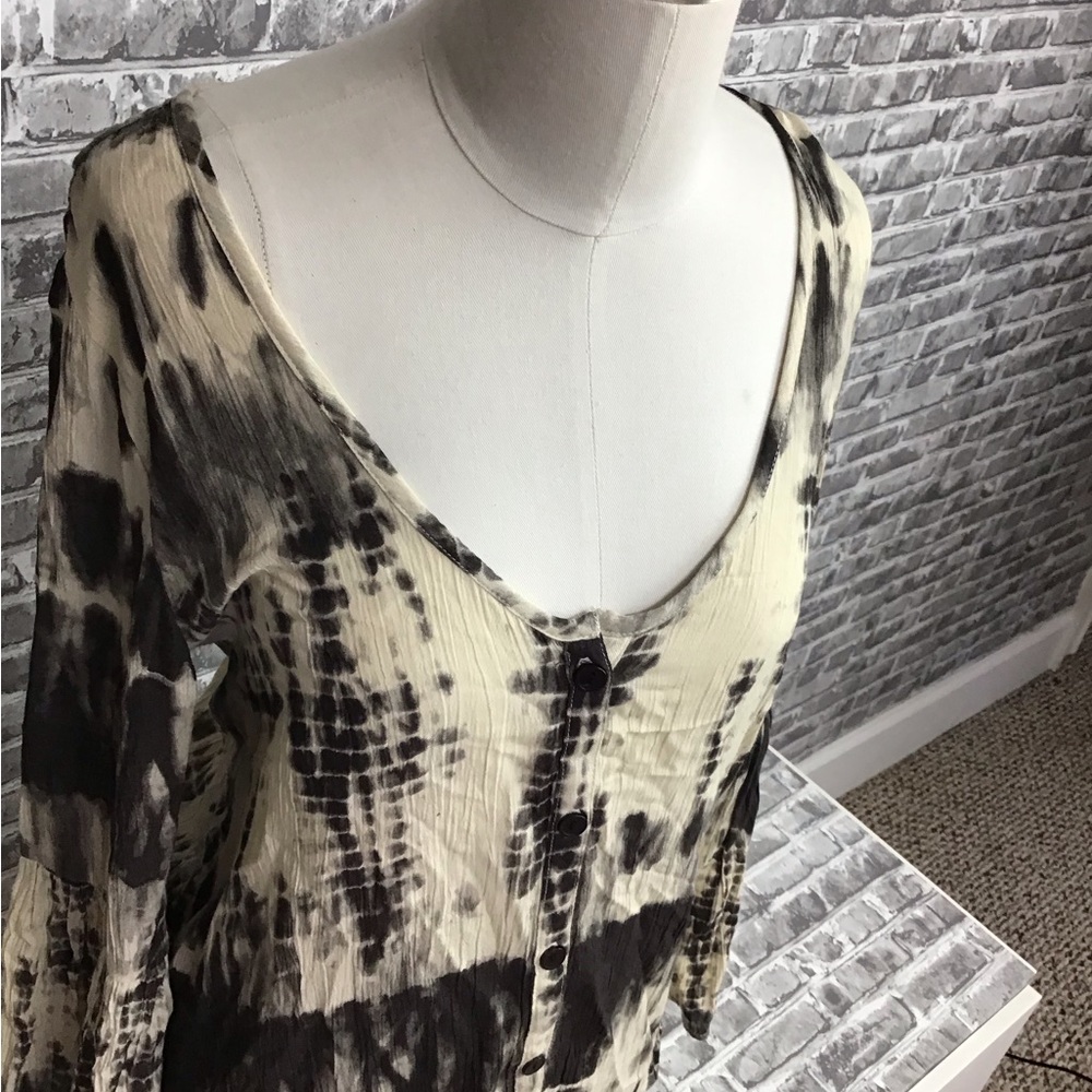 Billabong - Picture 2 of 12